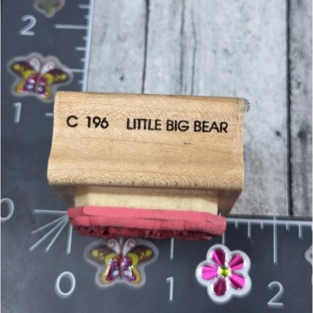Dots Little Big Bear Country Stitch C196 Rubber Stamp Wood #P111